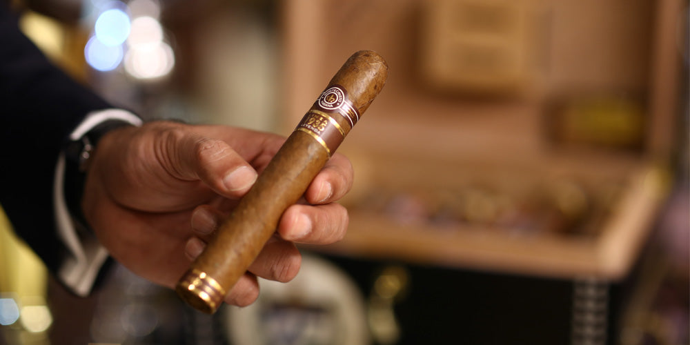 amazing-cigar-gifts-the-perfect-presents-for-cigar-lovers